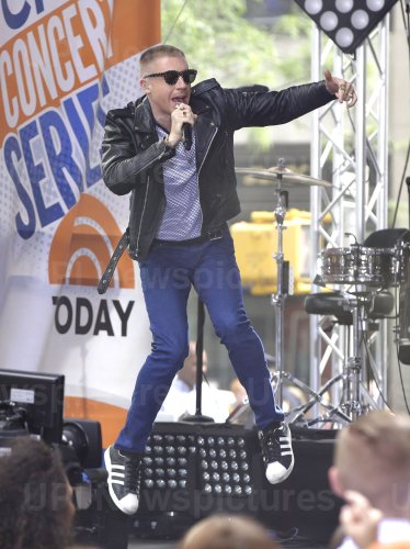 Macklemore & Ryan Lewis perform on the NBC Today Show
